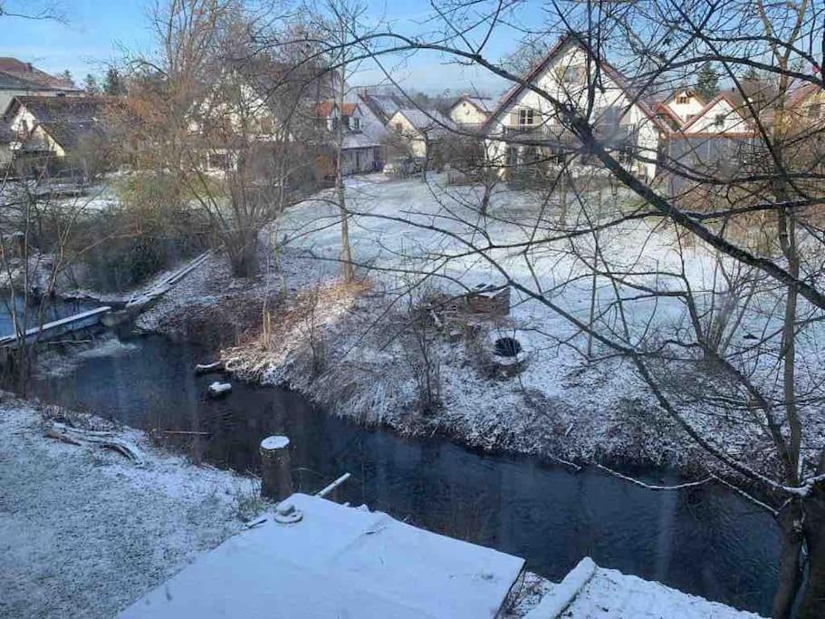 Apartment Amidst Nature-Riverdale, North Of Munich Фаренцхаузен Экстерьер фото